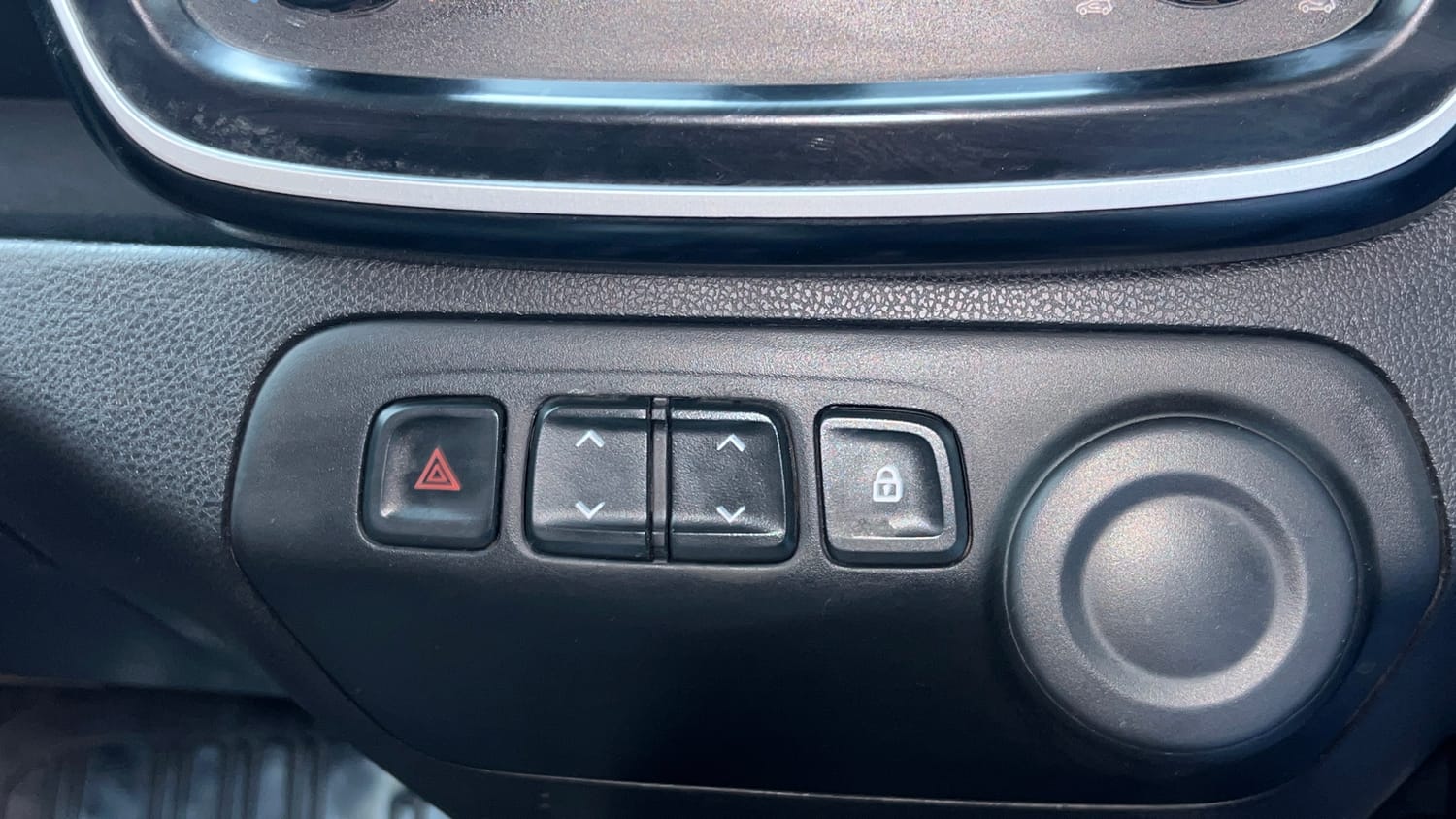 Used 2019 Renault Kwid RXL Petrol Manual top_features Power windows