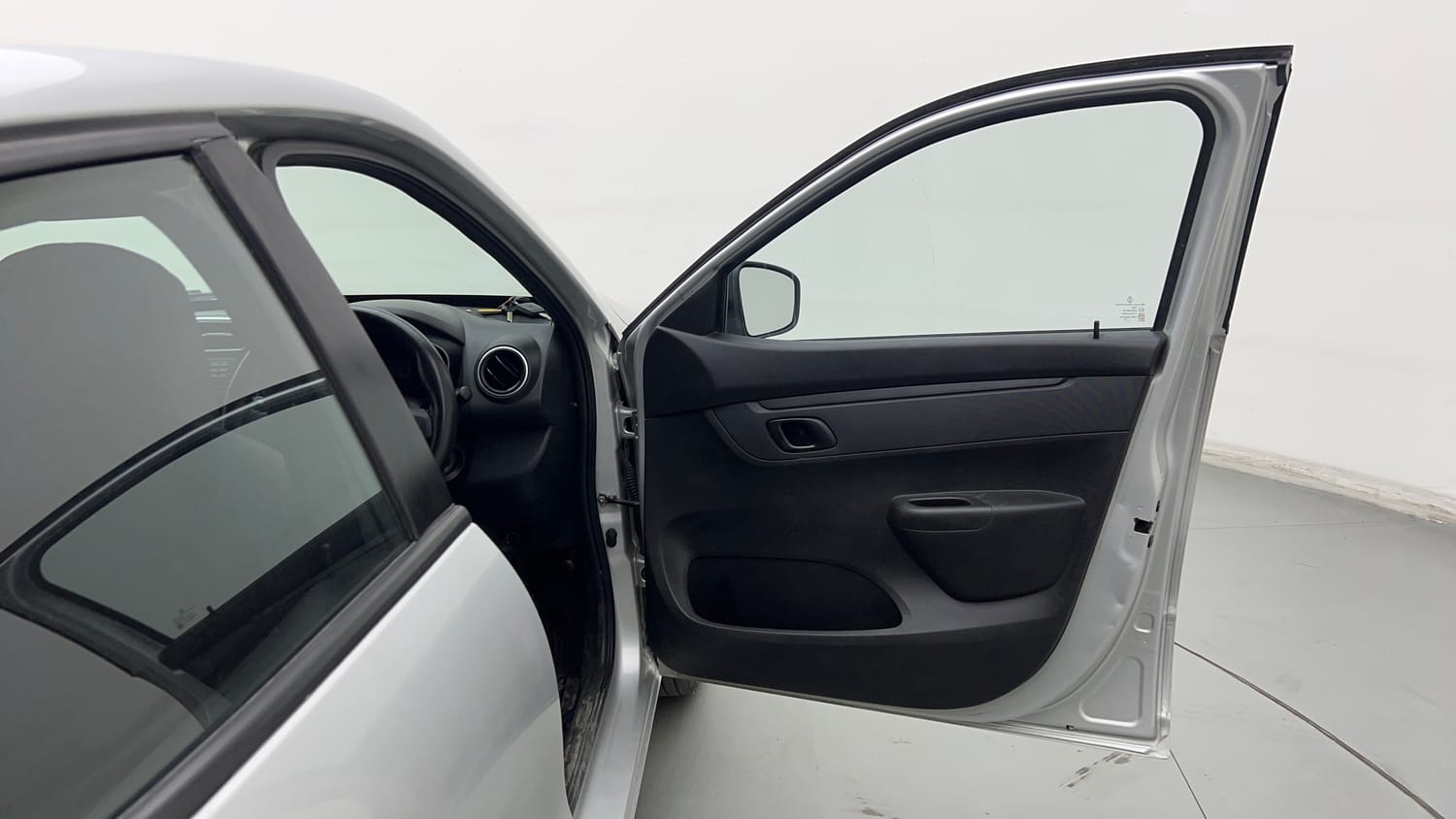Used 2019 Renault Kwid RXL Petrol Manual interior RIGHT FRONT DOOR OPEN VIEW