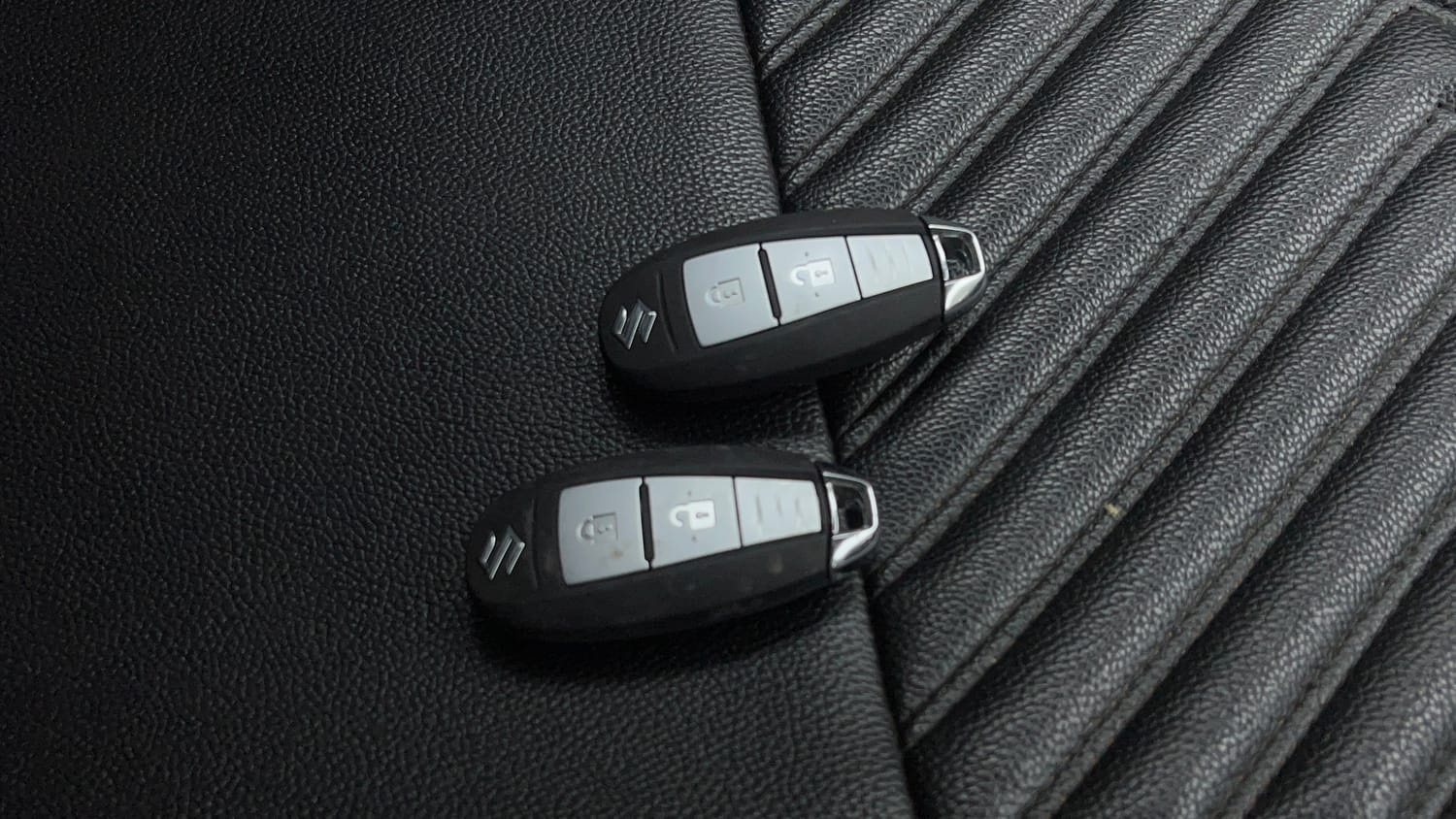 Used 2021 Maruti Suzuki Ignis Zeta 1.2 MT Petrol Manual extra CAR KEY VIEW