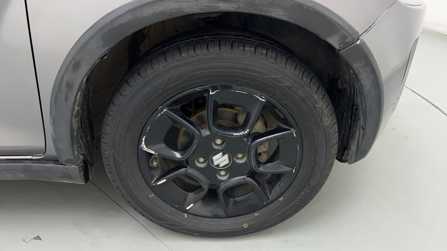 Used 2021 Maruti Suzuki Ignis Zeta 1.2 MT Petrol Manual tyres RIGHT FRONT TYRE RIM VIEW