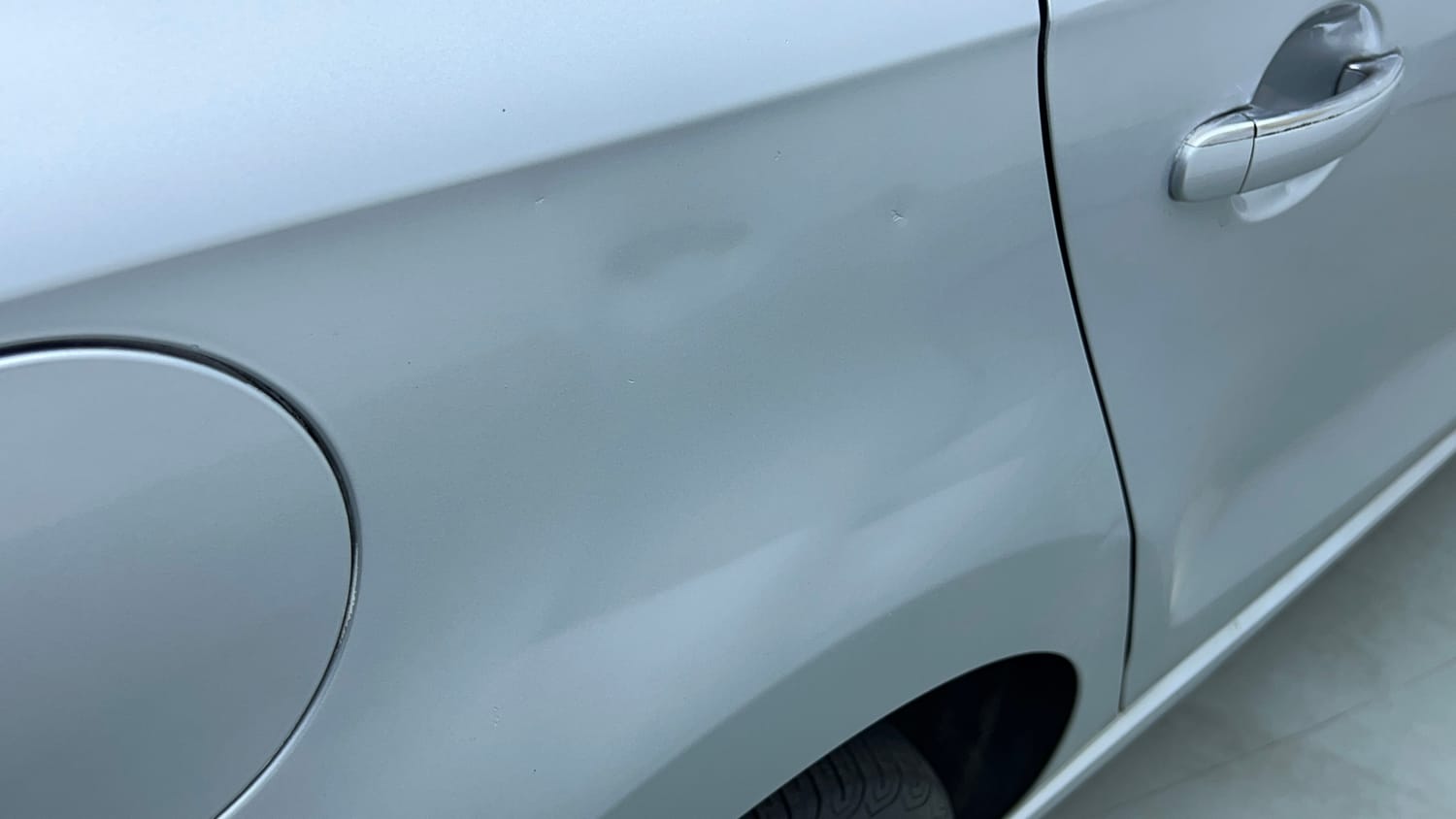 Used 2016 Volkswagen Vento Highline Petrol AT Petrol Automatic dents MINOR DENT