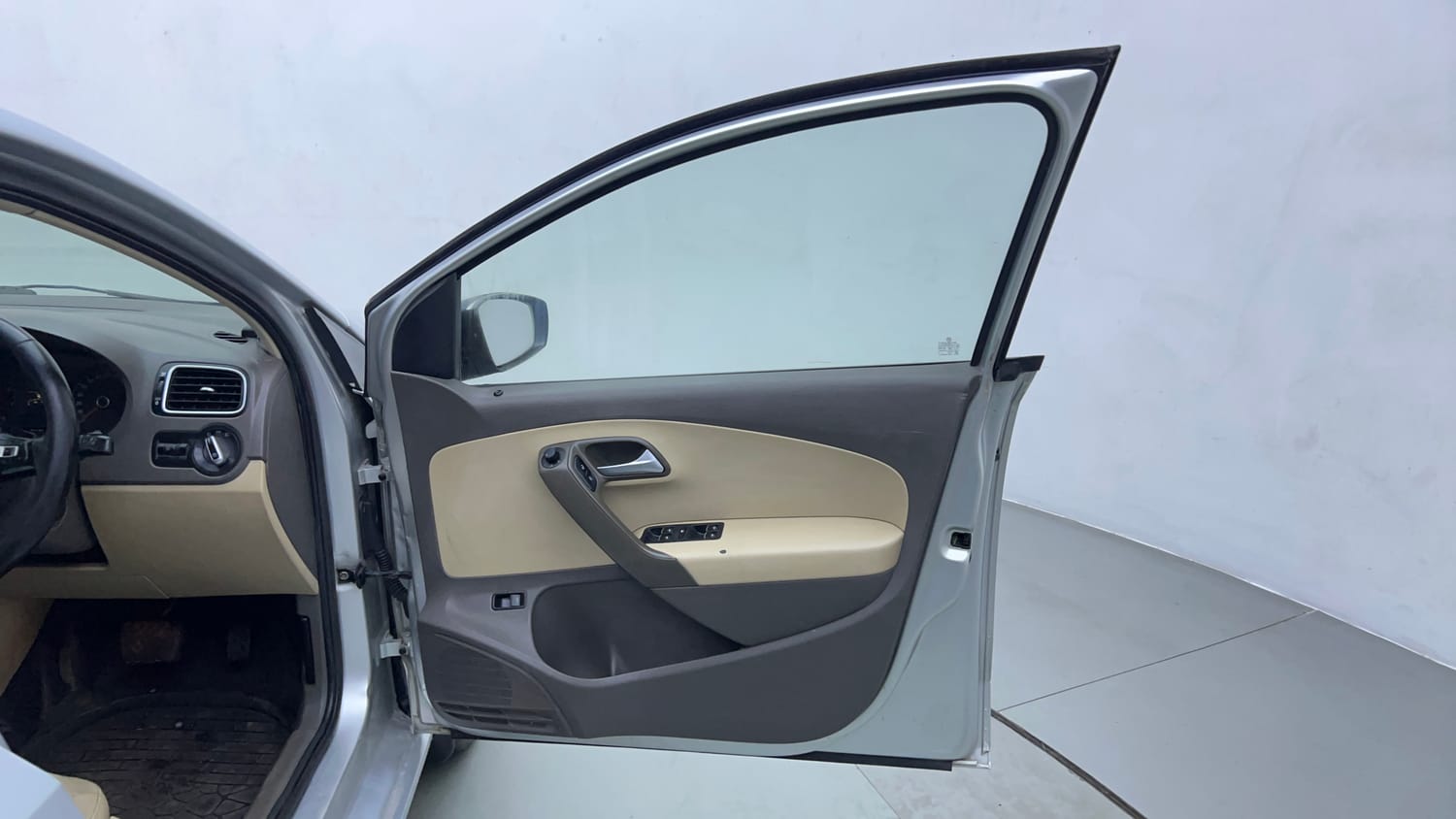 Used 2016 Volkswagen Vento Highline Petrol AT Petrol Automatic interior RIGHT FRONT DOOR OPEN VIEW