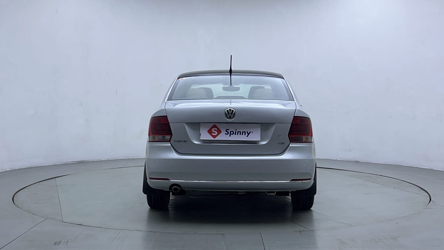 Used 2016 Volkswagen Vento Highline Petrol AT Petrol Automatic exterior BACK VIEW