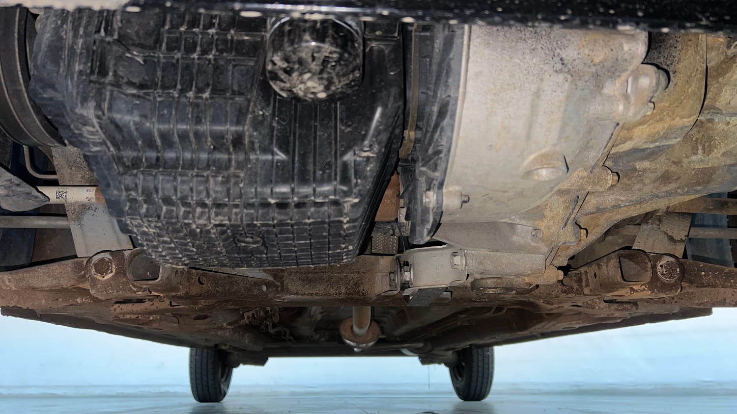 Used 2019 Renault Kwid RXL Petrol Manual extra FRONT LEFT UNDERBODY VIEW