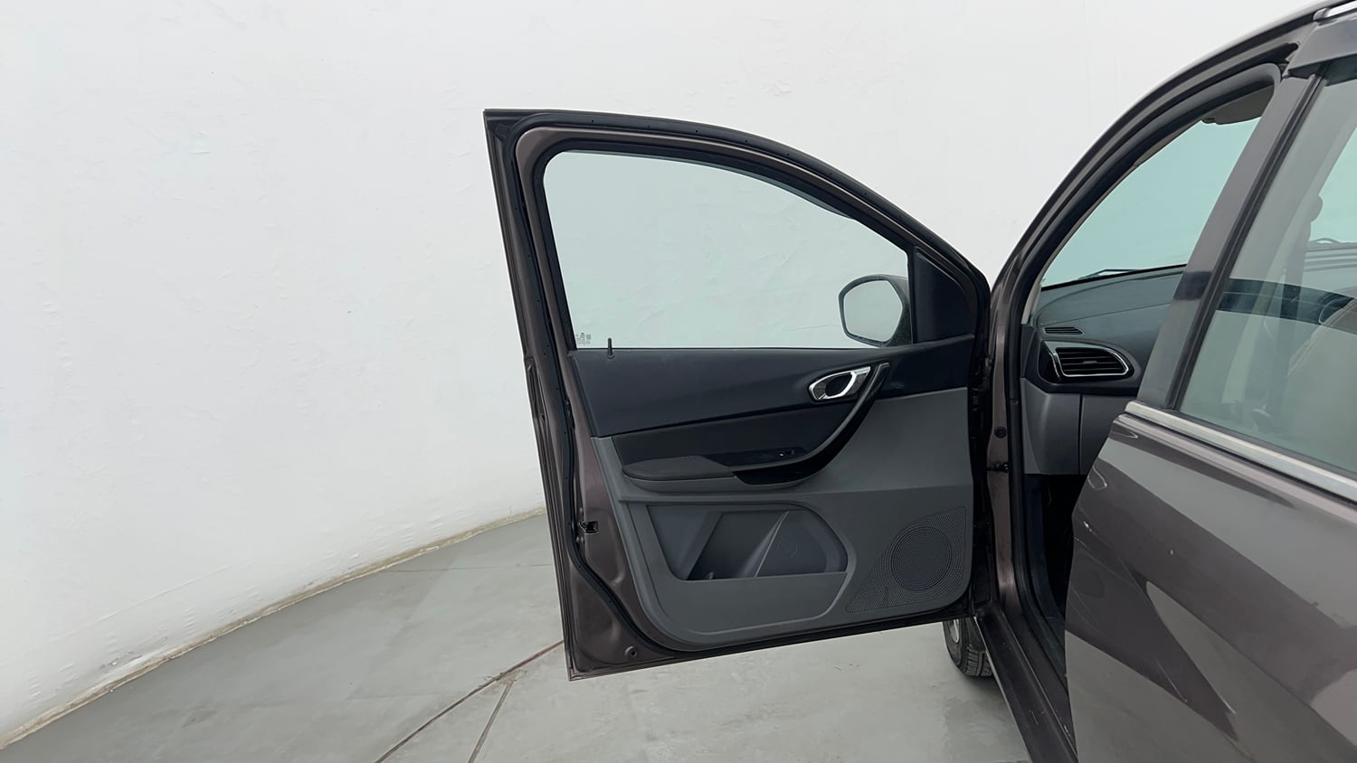 Used 2018 Tata Tigor Revotron XZA Petrol Automatic interior LEFT FRONT DOOR OPEN VIEW