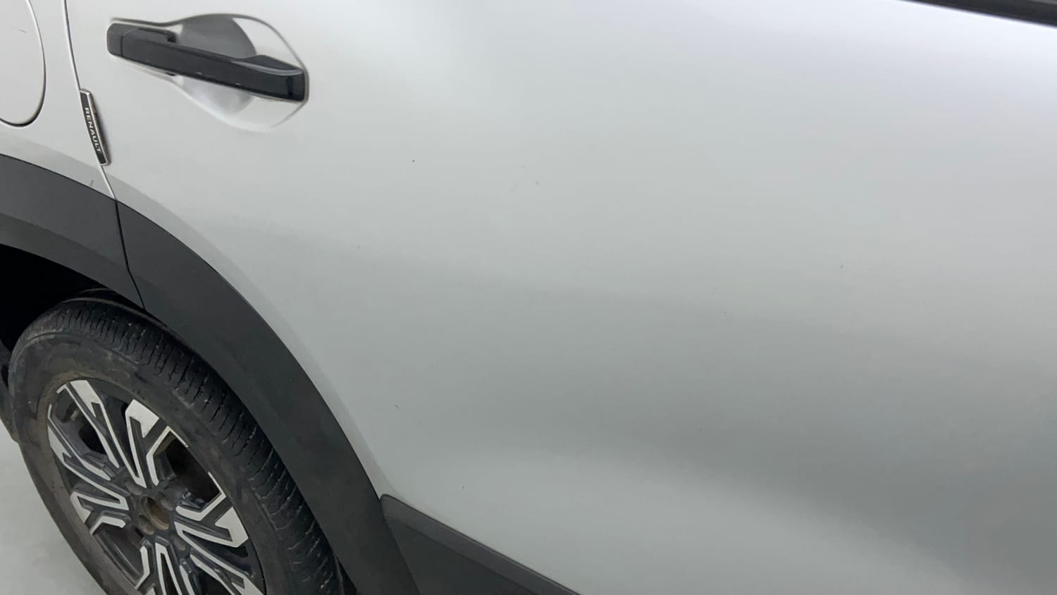 Used 2023 Renault Kiger RXT (O) Turbo MT Petrol Manual dents MINOR DENT