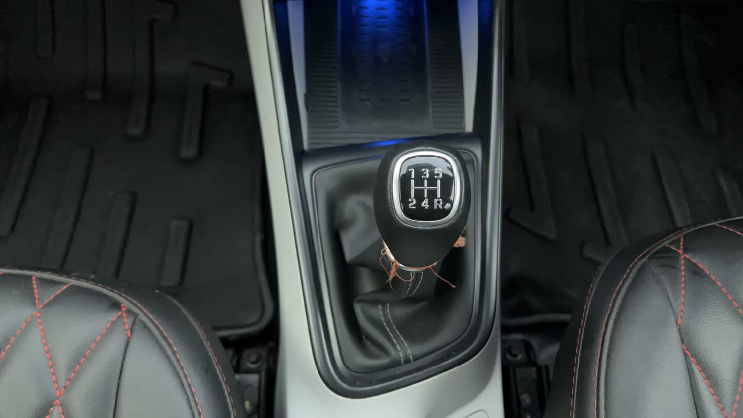 Used 2025 Hyundai New i20 Asta (O) 1.2 MT Petrol Manual interior GEAR  KNOB VIEW