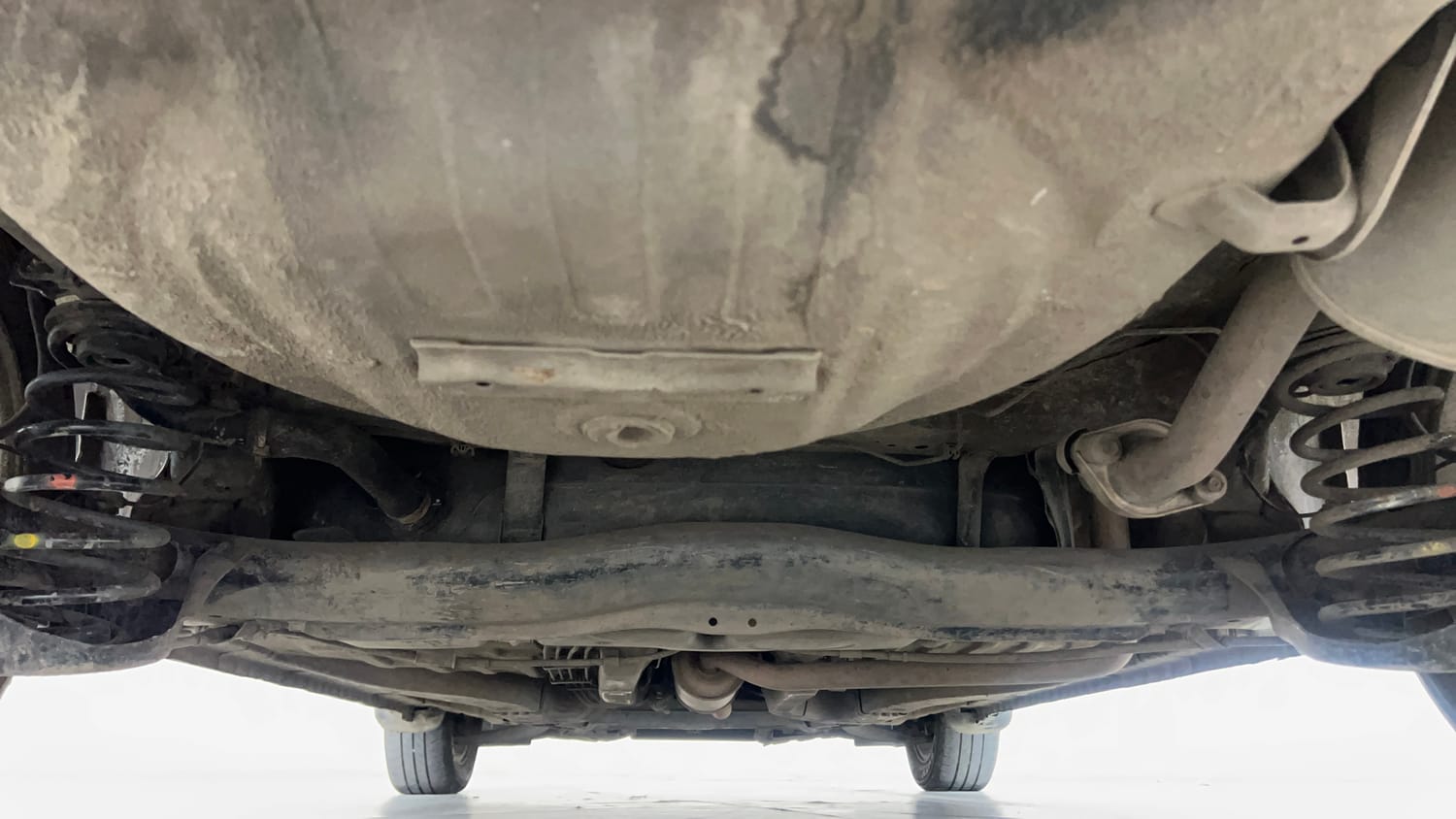Used 2017 Honda Amaze 1.2 VX i-VTEC Petrol Manual extra REAR UNDERBODY VIEW (TAKEN FROM REAR)