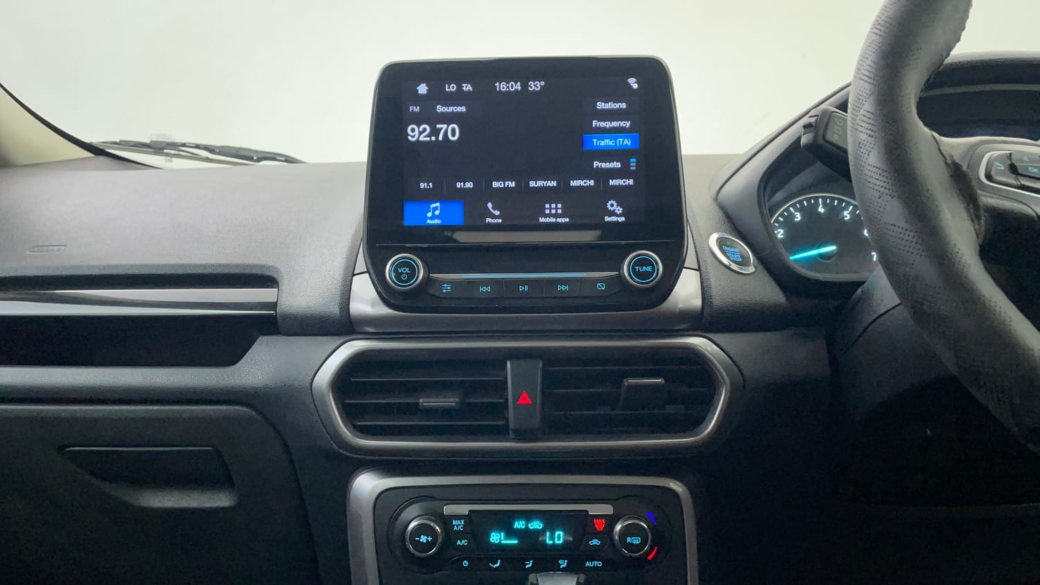 Used 2019 Ford EcoSport Titanium + 1.5L Ti-VCT AT Petrol Automatic interior MUSIC SYSTEM & AC CONTROL VIEW