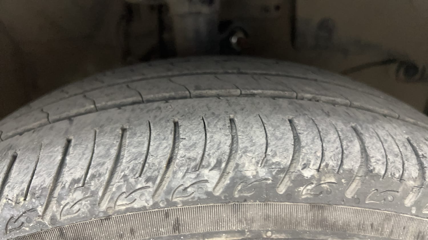 Used 2017 Honda Amaze 1.2 VX i-VTEC Petrol Manual tyres RIGHT FRONT TYRE TREAD VIEW