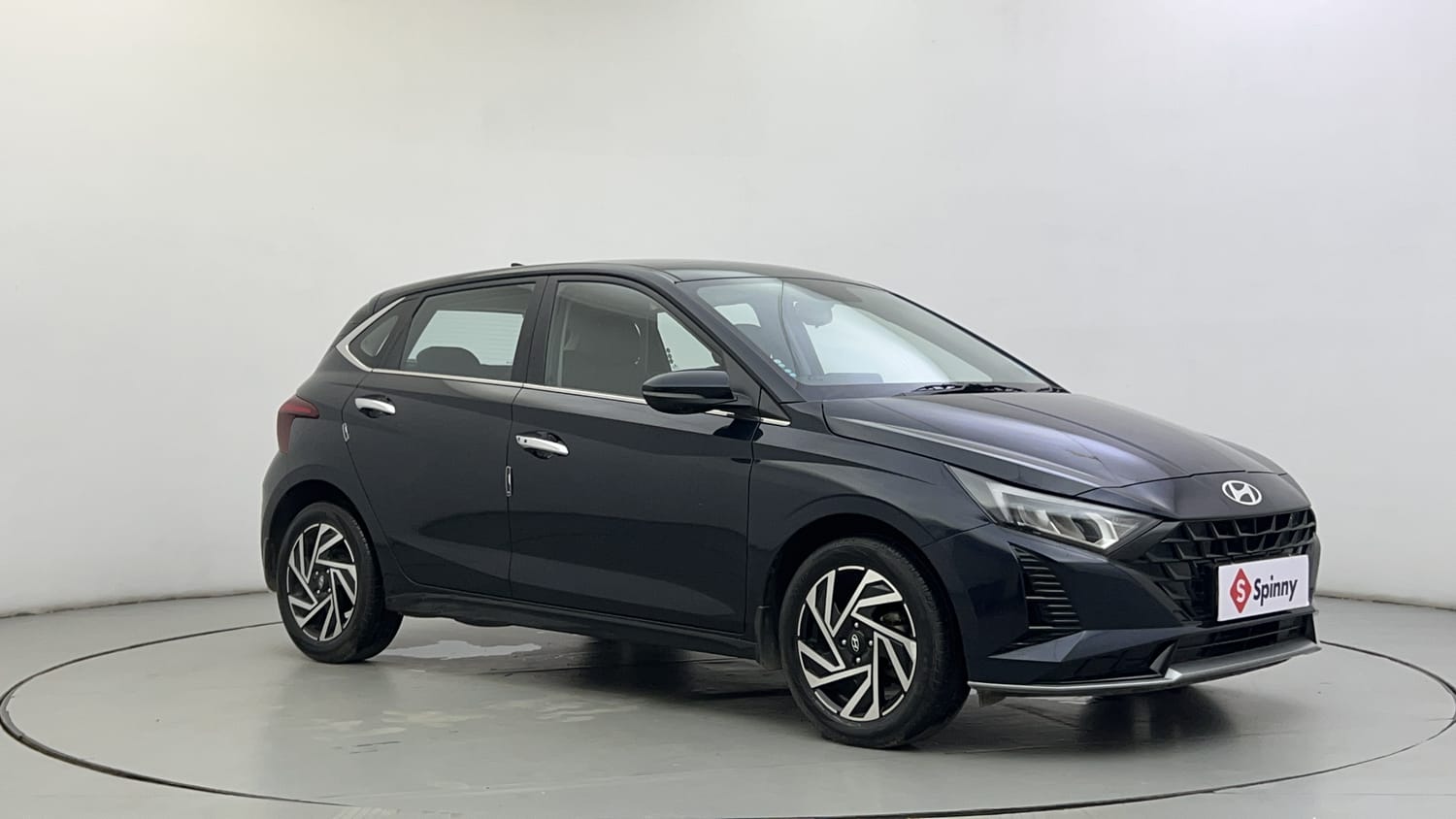 Used 2025 Hyundai New i20 Asta (O) 1.2 MT Petrol Manual exterior RIGHT FRONT CORNER VIEW