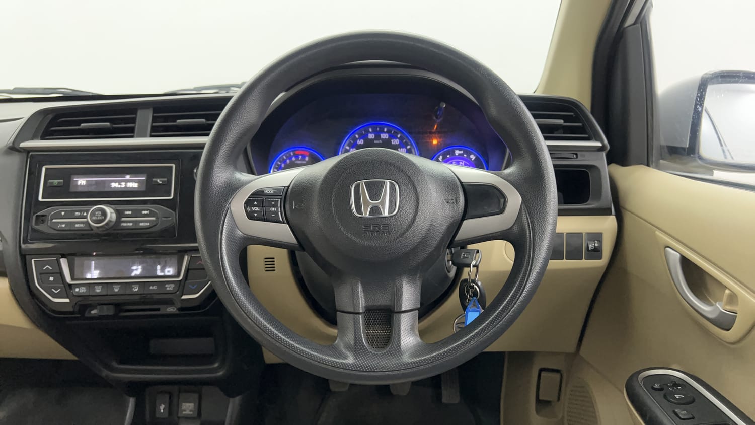 Used 2017 Honda Amaze 1.2 VX i-VTEC Petrol Manual interior STEERING VIEW