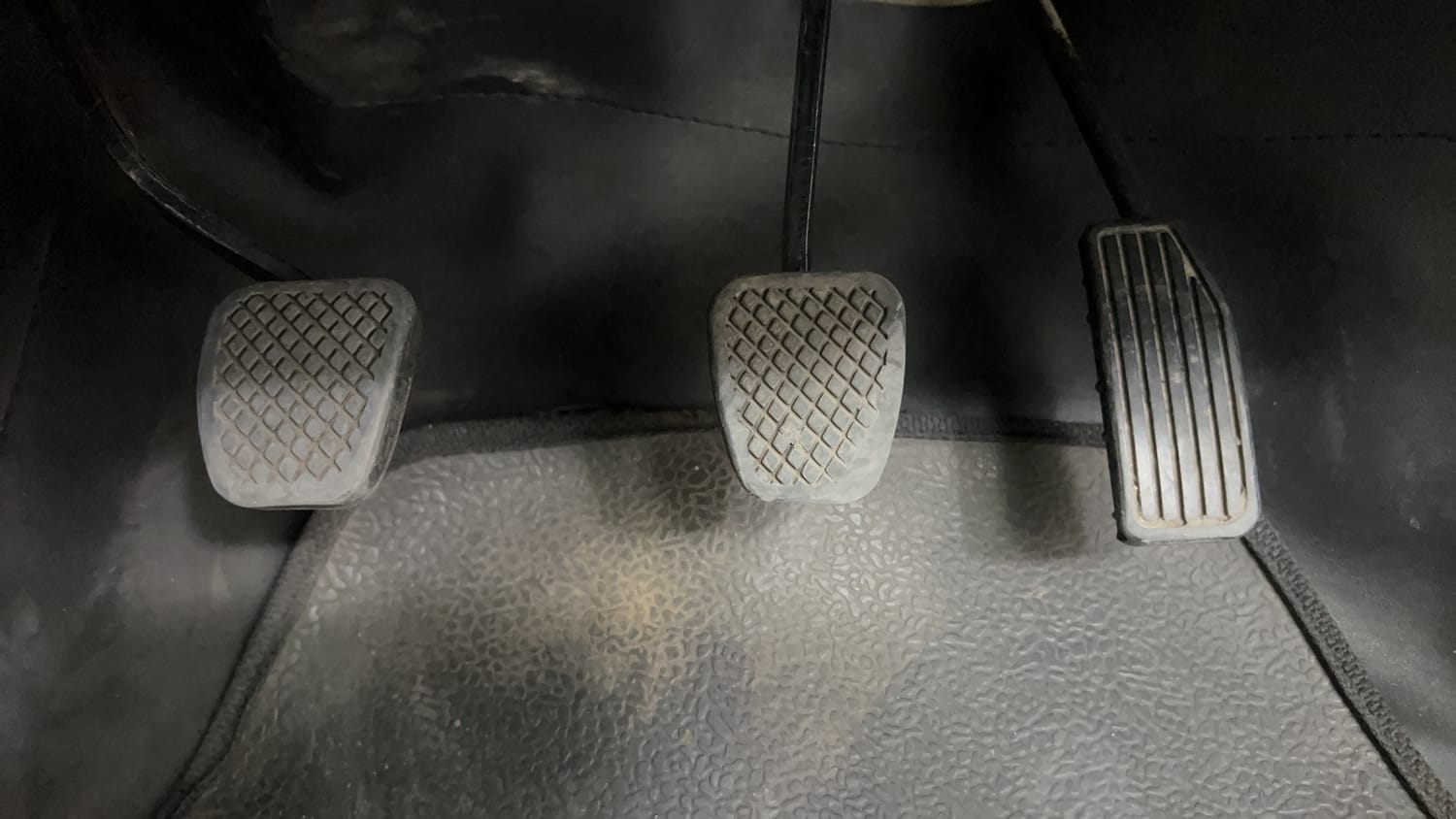 Used 2017 Honda Amaze 1.2 VX i-VTEC Petrol Manual interior PEDALS VIEW