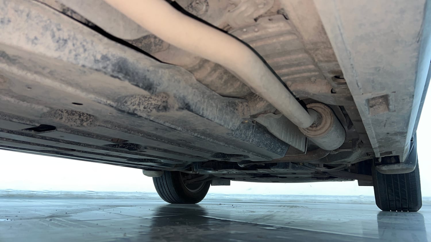 Used 2025 Honda Elevate Apex Edition V CVT Petrol Automatic extra REAR RIGHT UNDERBODY VIEW