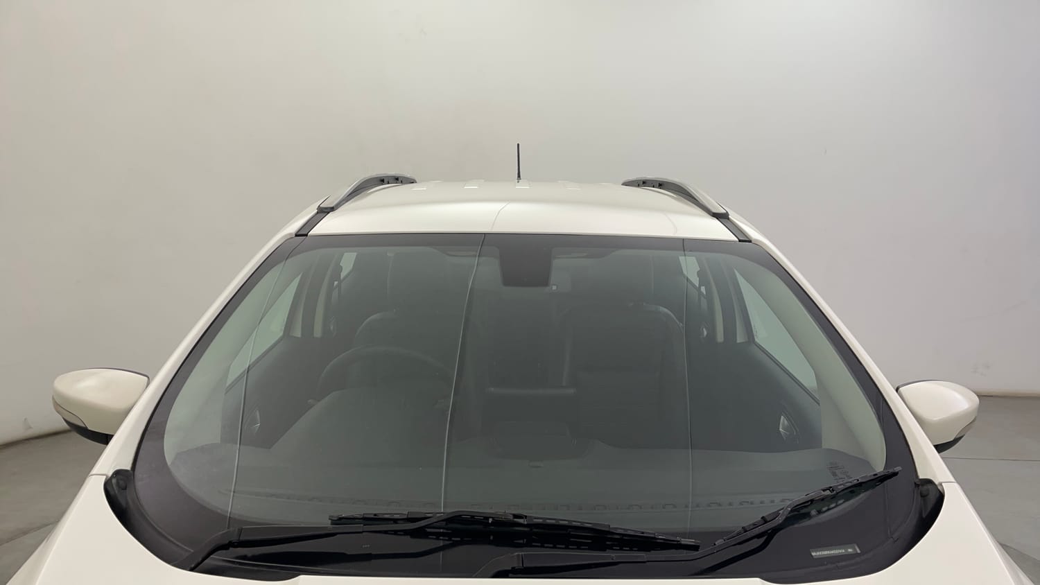 Used 2019 Ford EcoSport Titanium + 1.5L Ti-VCT AT Petrol Automatic exterior FRONT WINDSHIELD VIEW
