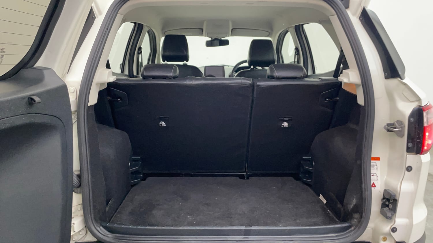 Used 2019 Ford EcoSport Titanium + 1.5L Ti-VCT AT Petrol Automatic interior DICKY INSIDE VIEW