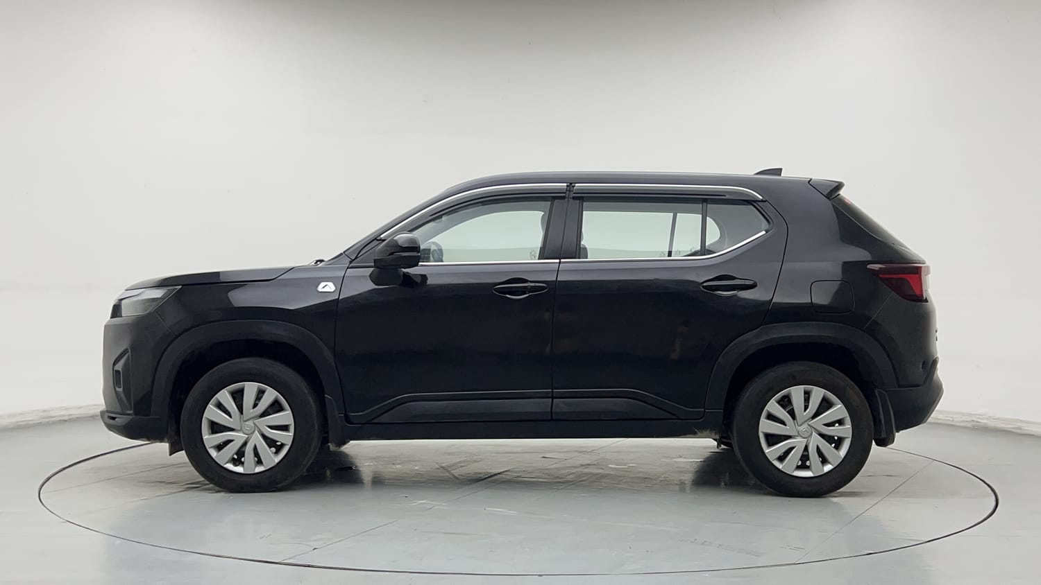 Used 2025 Honda Elevate Apex Edition V CVT Petrol Automatic exterior LEFT SIDE VIEW
