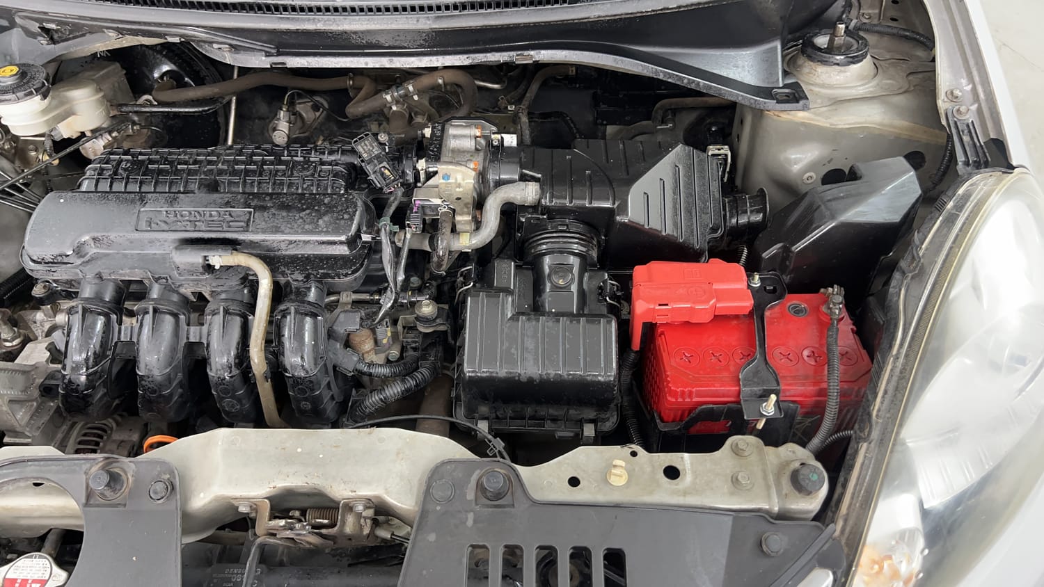 Used 2017 Honda Amaze 1.2 VX i-VTEC Petrol Manual engine ENGINE LEFT SIDE VIEW
