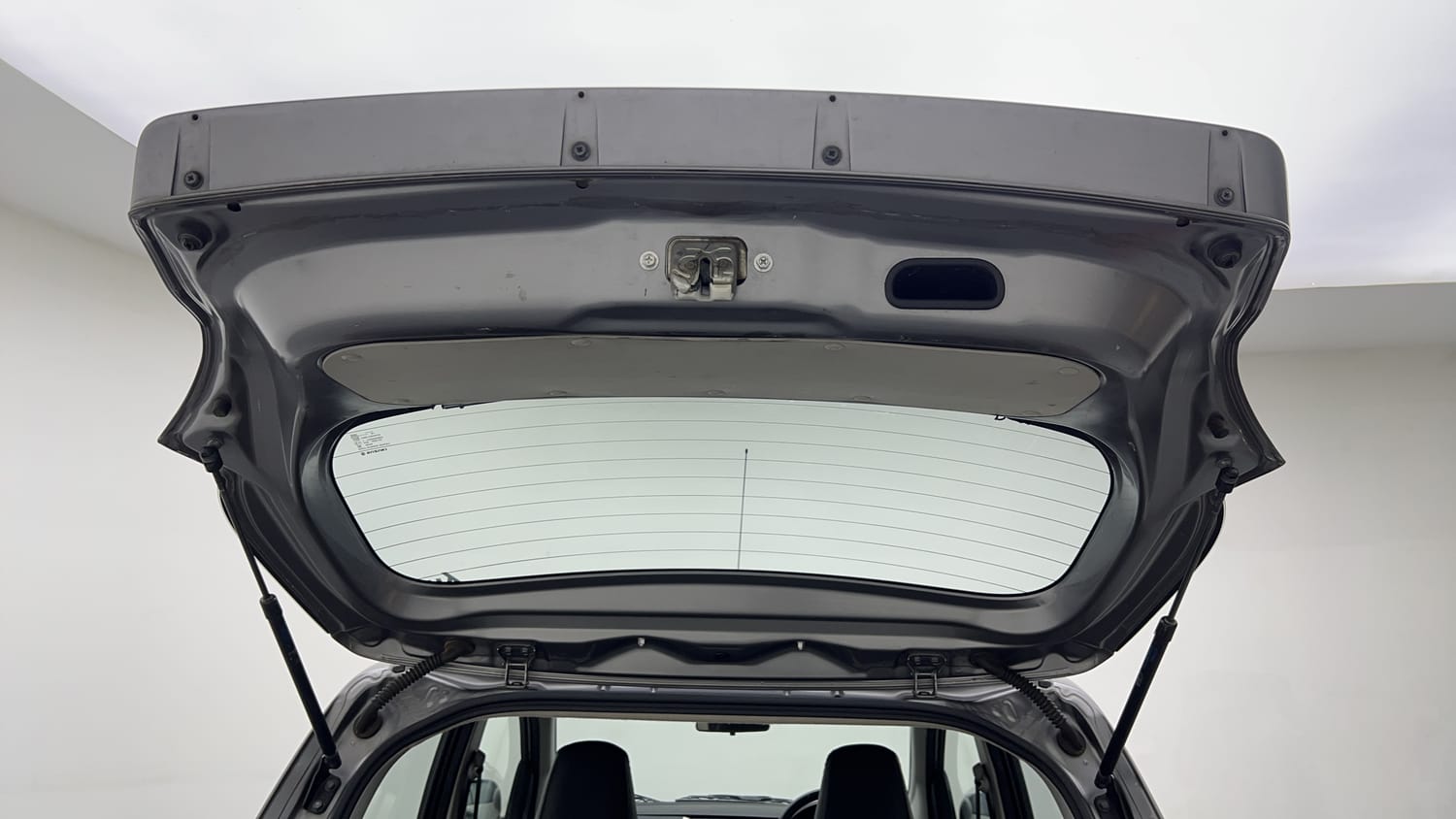 Used 2018 Maruti Suzuki Celerio ZXi (O) AMT Petrol Automatic interior DICKY DOOR OPEN VIEW