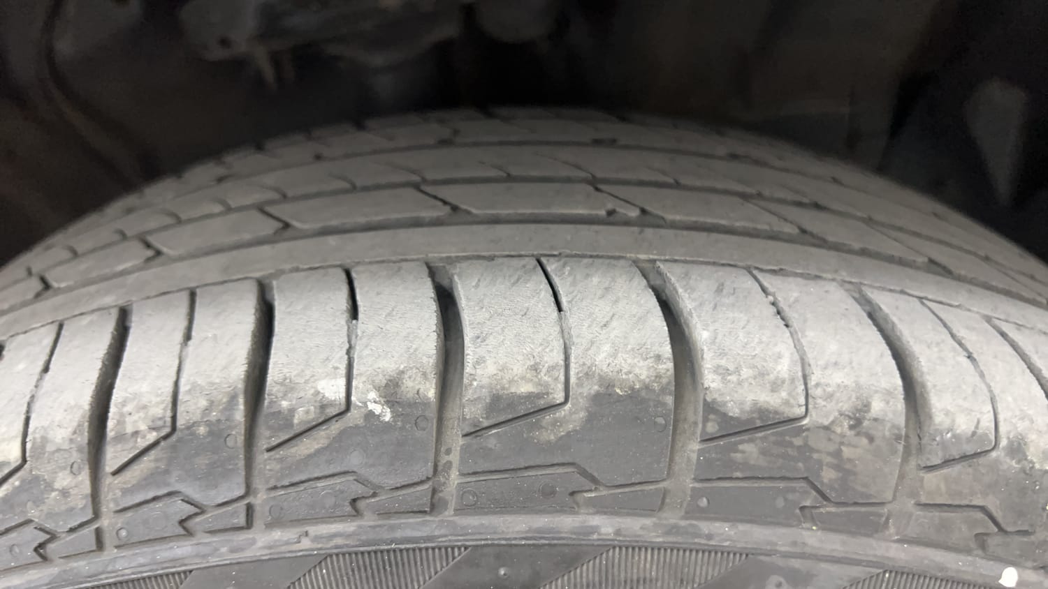 Used 2022 Hyundai Creta SX (O) 1.4 Turbo 7 DCT Petrol Automatic tyres RIGHT FRONT TYRE TREAD VIEW