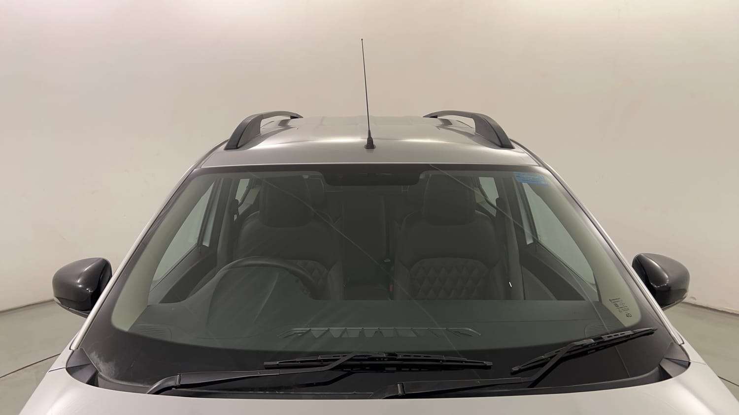 Used 2022 Renault Triber RXT EASY-R AMT Petrol Automatic exterior FRONT WINDSHIELD VIEW