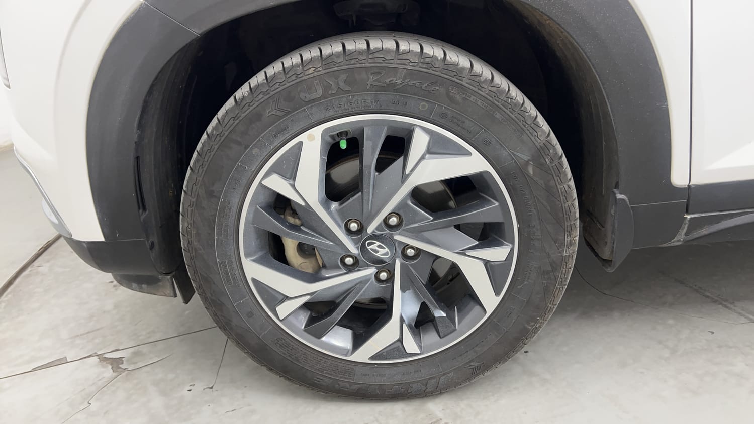 Used 2022 Hyundai Creta SX (O) 1.4 Turbo 7 DCT Petrol Automatic tyres LEFT FRONT TYRE RIM VIEW