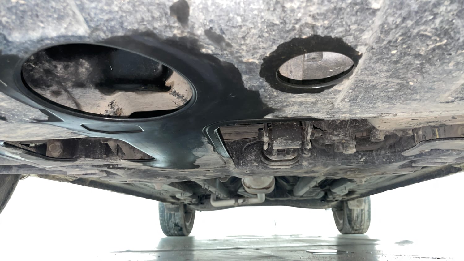 Used 2024 Hyundai Creta 1.5 MPi Petrol IVT SX(O) Petrol Automatic extra FRONT LEFT UNDERBODY VIEW
