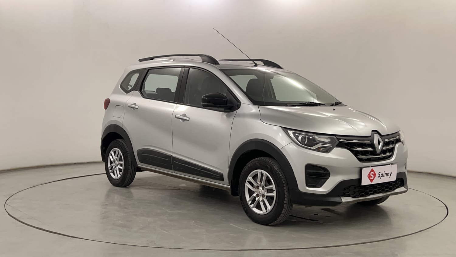 Used 2022 Renault Triber RXT EASY-R AMT Petrol Automatic exterior RIGHT FRONT CORNER VIEW