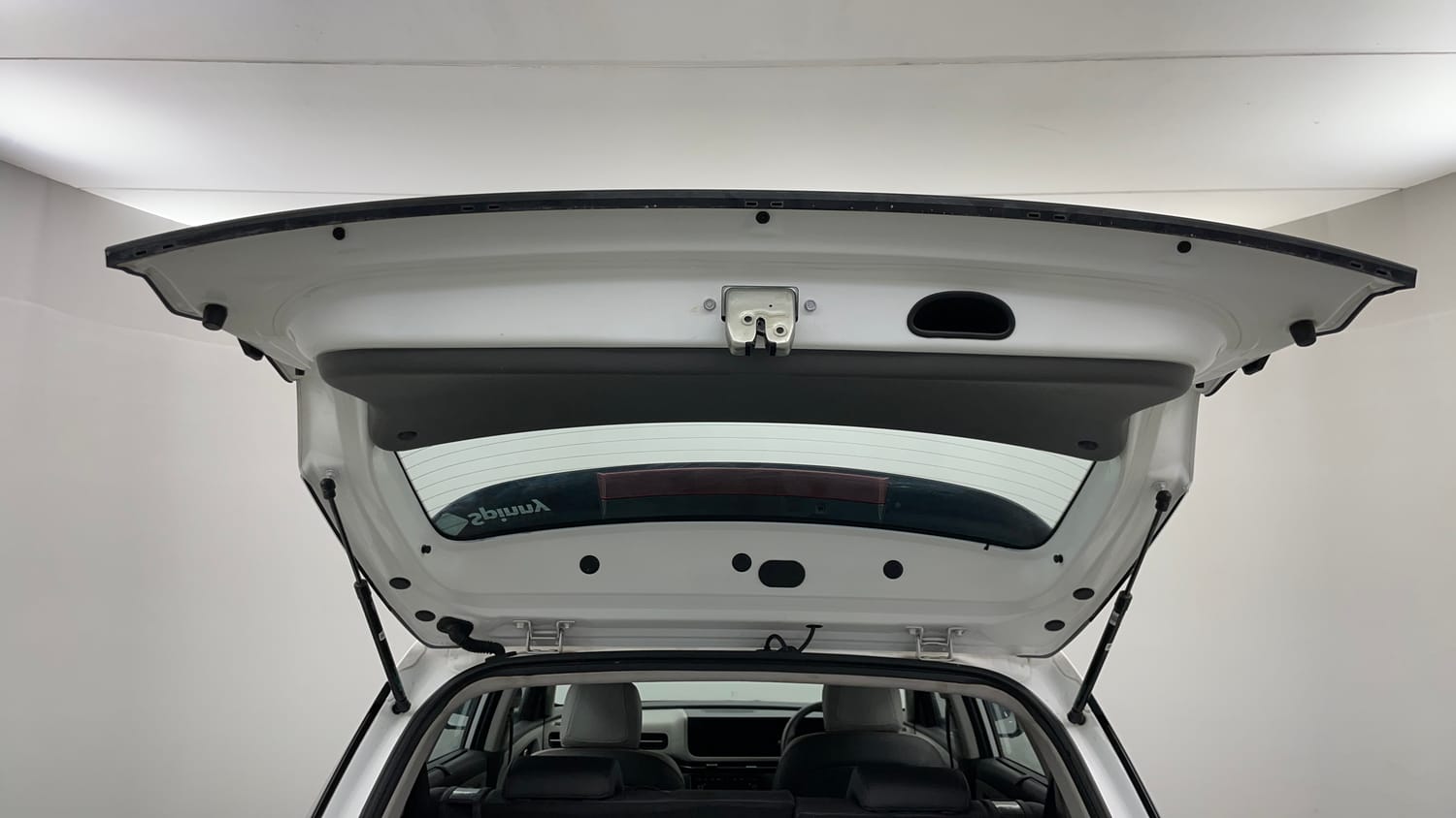 Used 2024 Hyundai Creta 1.5 MPi Petrol IVT SX(O) Petrol Automatic interior DICKY DOOR OPEN VIEW