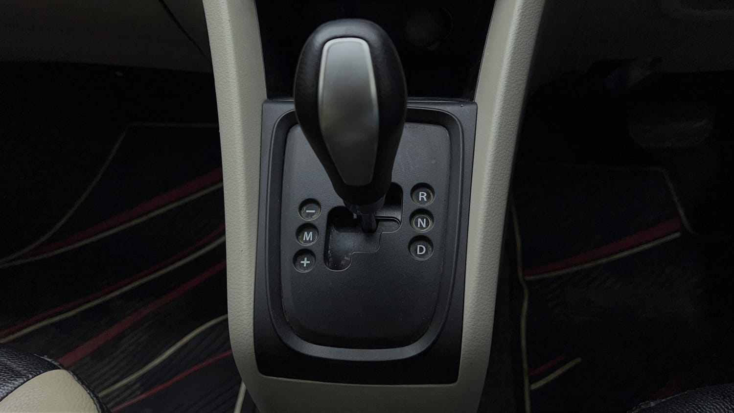 Used 2018 Maruti Suzuki Celerio ZXi (O) AMT Petrol Automatic interior GEAR  KNOB VIEW