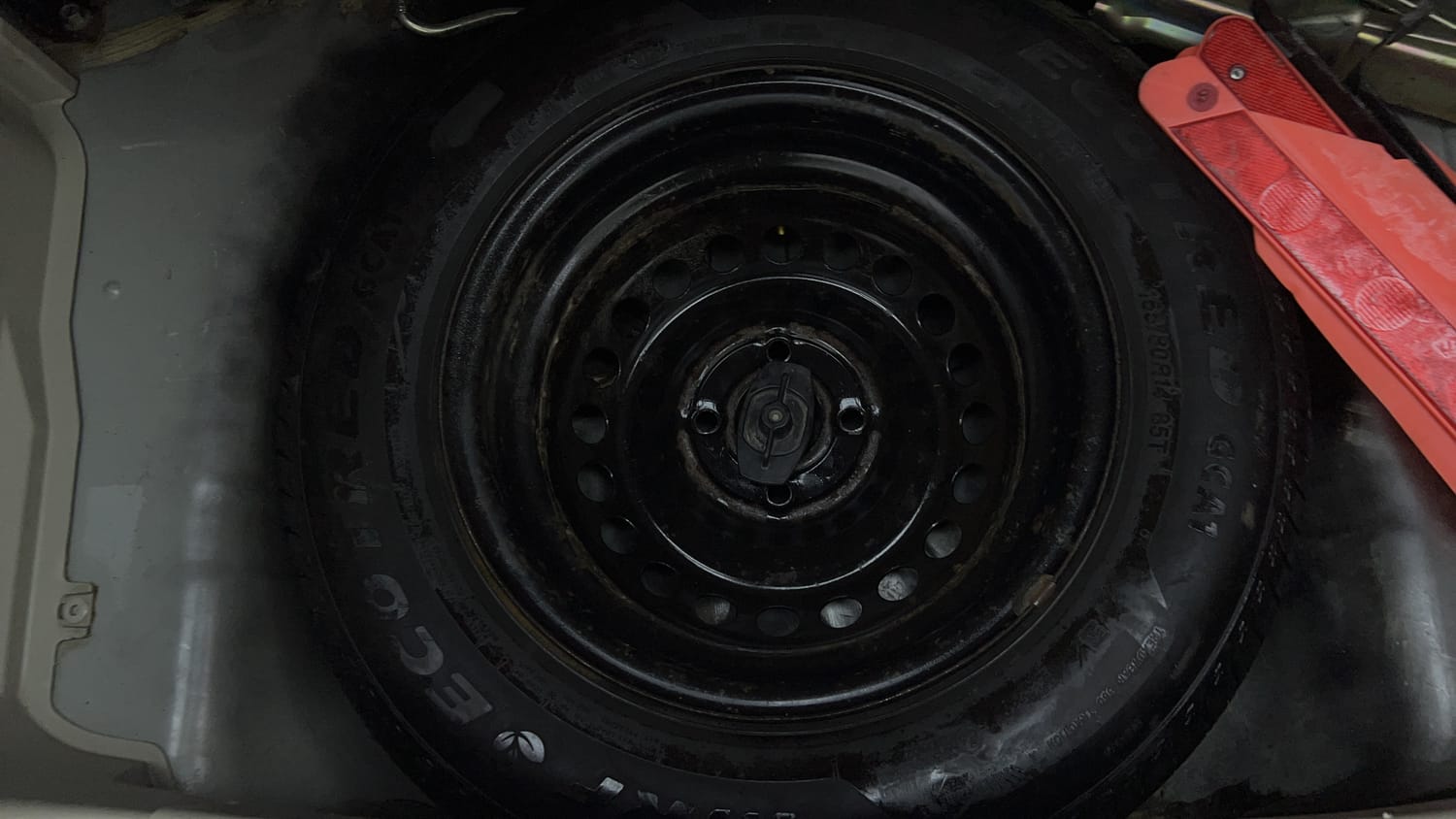 Used 2018 Maruti Suzuki Celerio ZXi (O) AMT Petrol Automatic tyres SPARE TYRE VIEW