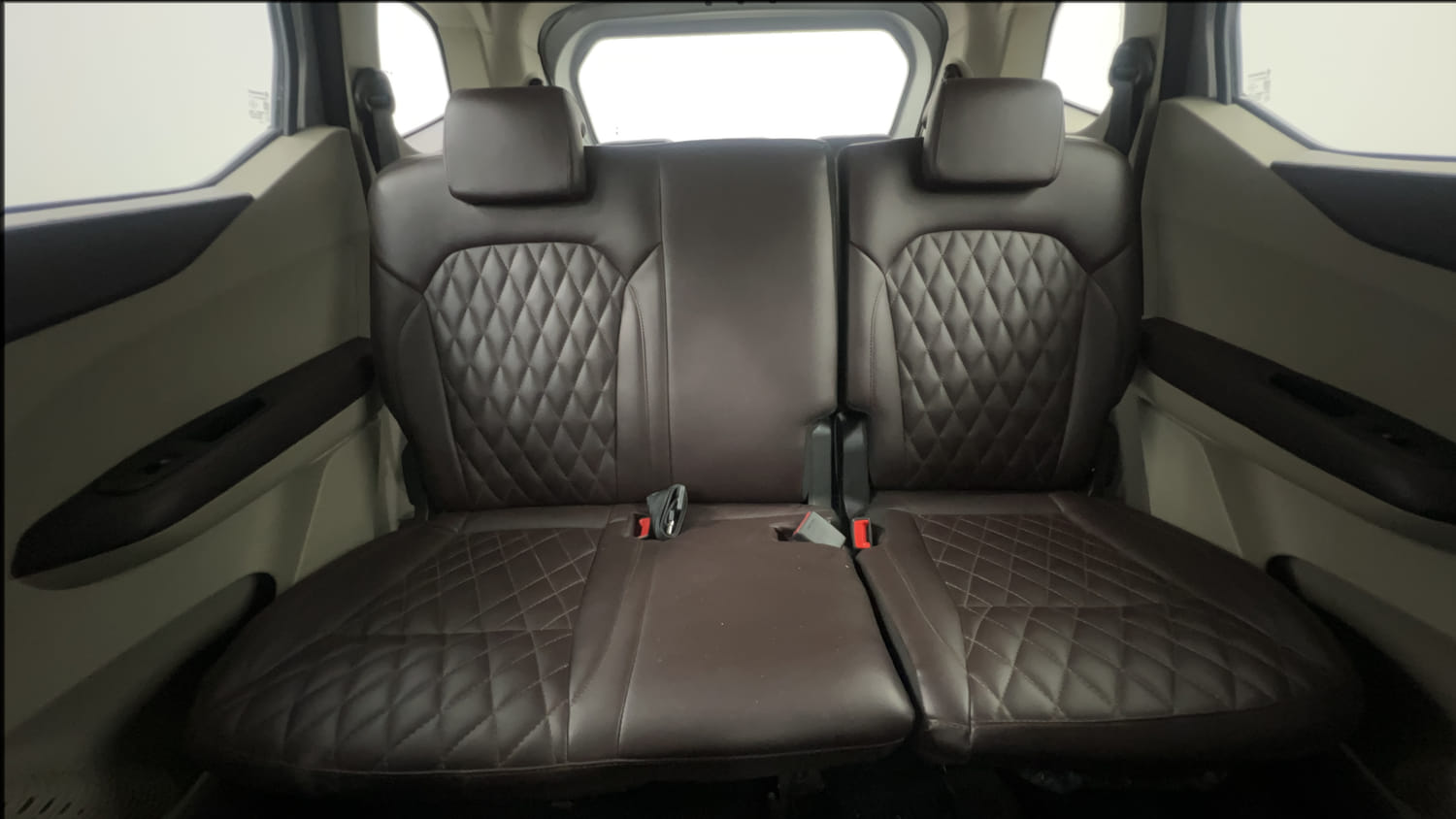 Used 2022 Renault Triber RXT EASY-R AMT Petrol Automatic interior REAR SEAT CONDITION VIEW