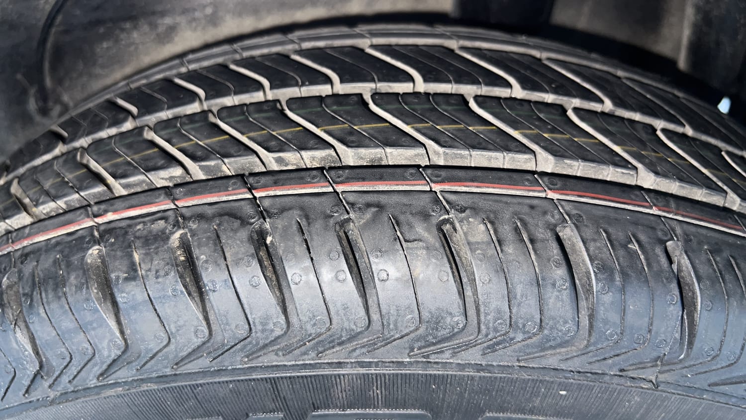 Used 2018 Maruti Suzuki Celerio ZXi (O) AMT Petrol Automatic tyres LEFT REAR TYRE TREAD VIEW