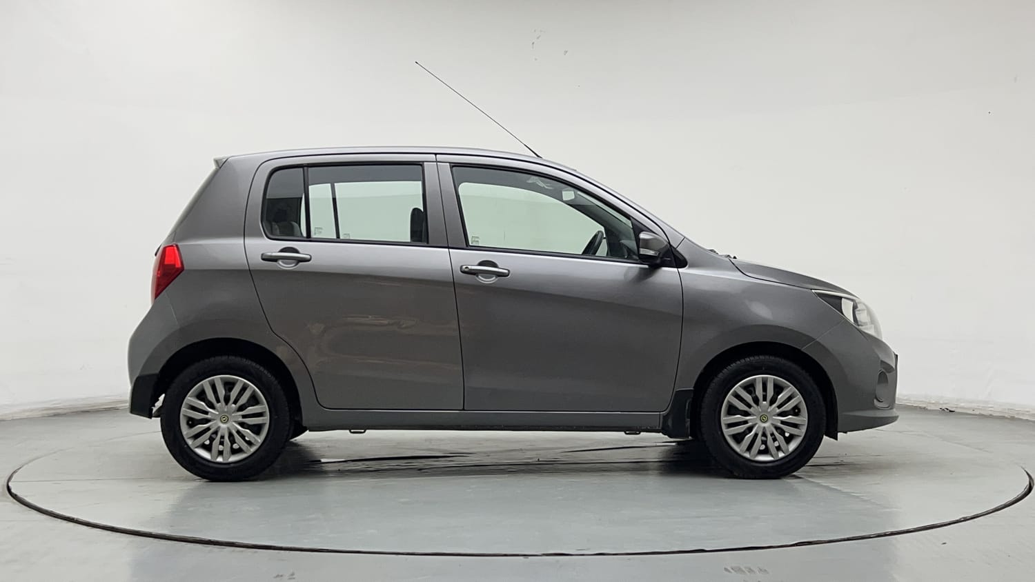 Used 2018 Maruti Suzuki Celerio ZXi (O) AMT Petrol Automatic exterior RIGHT SIDE VIEW