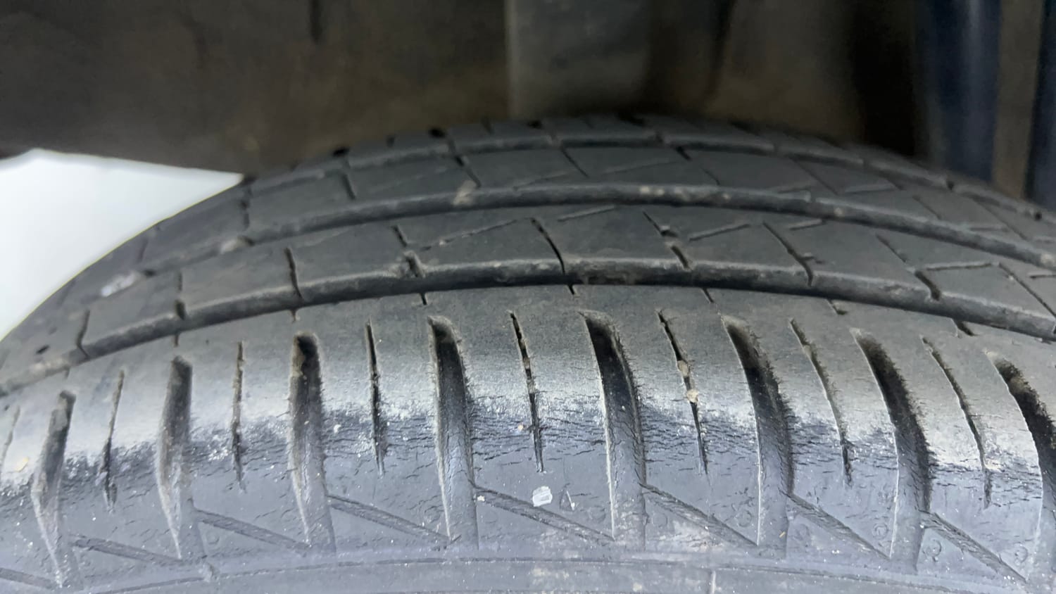Used 2023 Renault Kwid CLIMBER AMT Petrol Automatic tyres RIGHT REAR TYRE TREAD VIEW