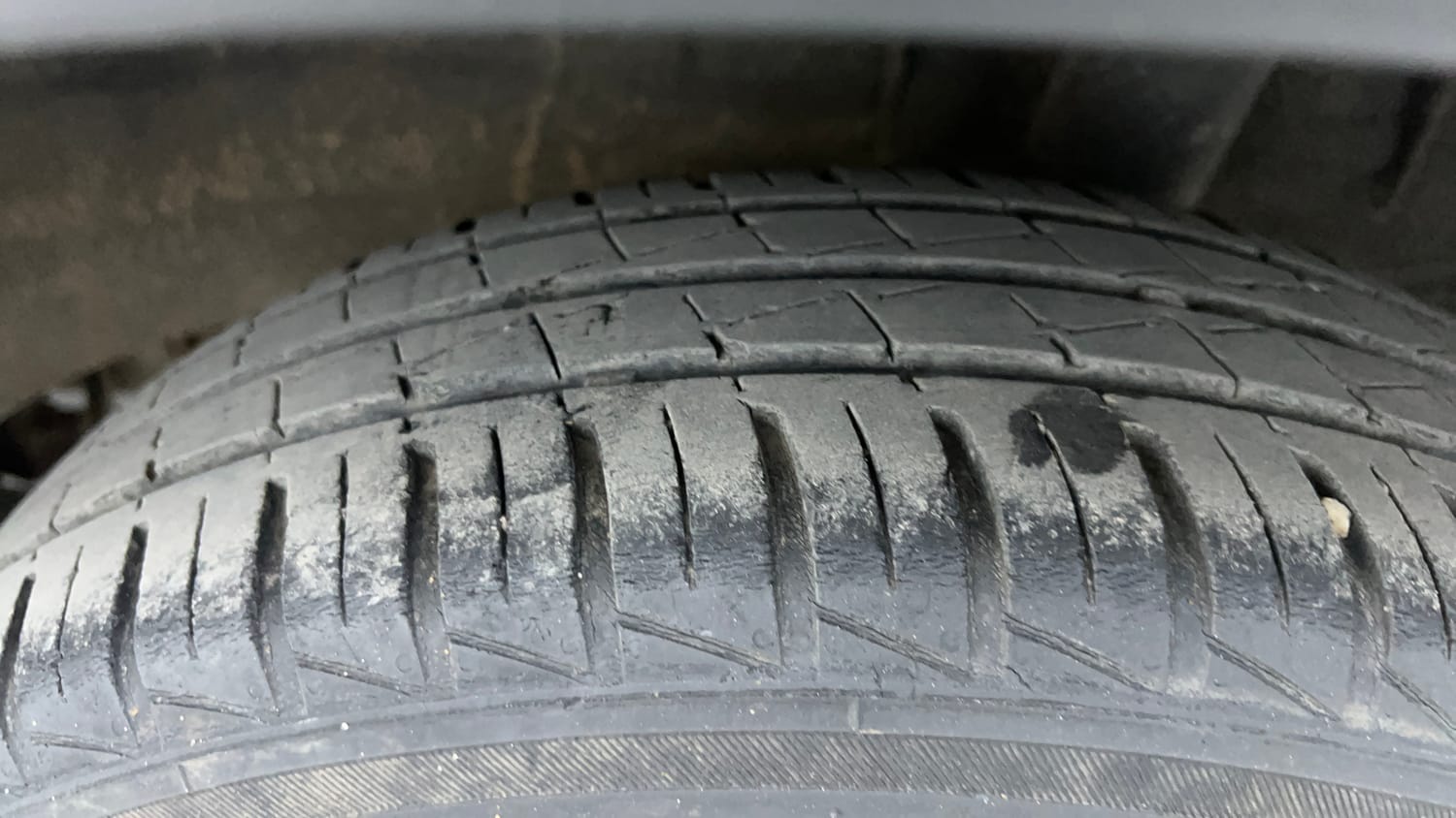 Used 2023 Renault Kwid CLIMBER AMT Petrol Automatic tyres LEFT REAR TYRE TREAD VIEW