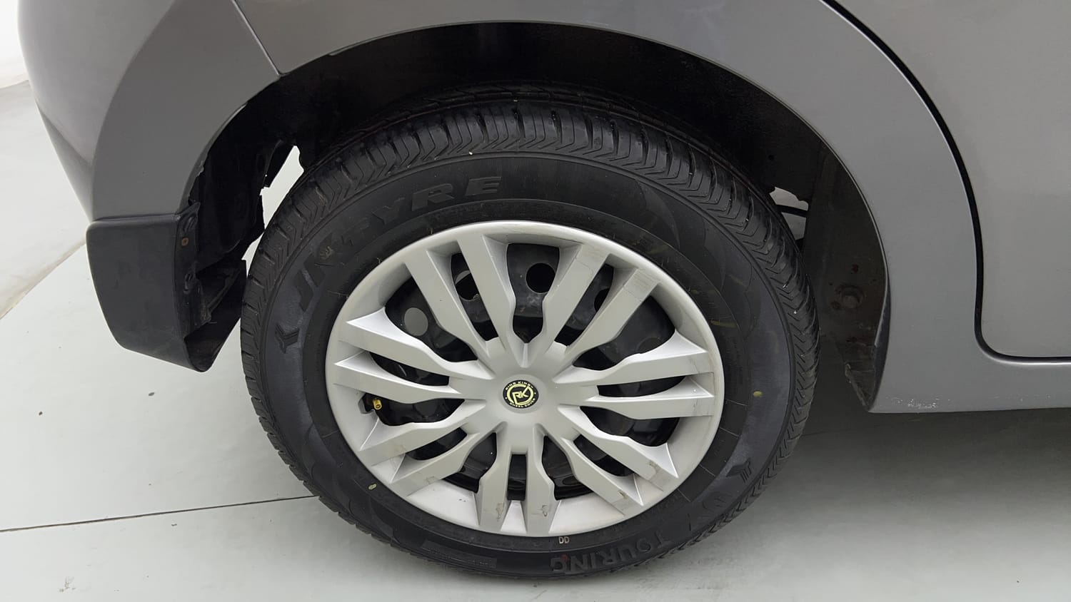 Used 2018 Maruti Suzuki Celerio ZXi (O) AMT Petrol Automatic tyres RIGHT REAR TYRE RIM VIEW