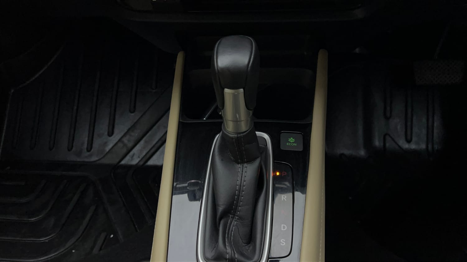 2024 Honda City ZX Petrol CVT-16