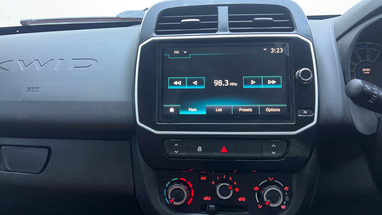 Used 2023 Renault Kwid CLIMBER AMT Petrol Automatic interior MUSIC SYSTEM & AC CONTROL VIEW