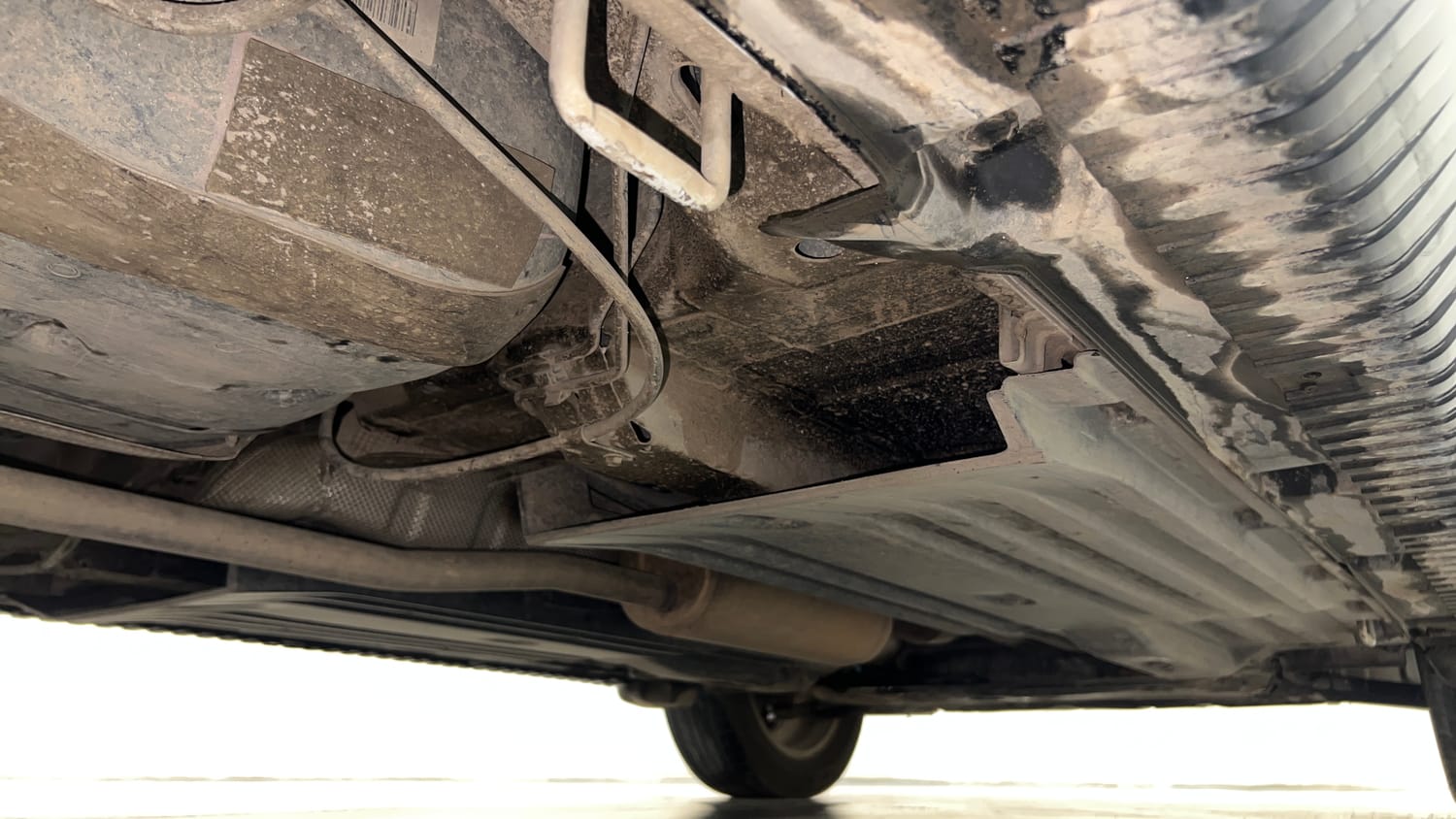 Used 2023 Maruti Suzuki Grand Vitara Zeta Plus Intelligent Hybrid eCVT Hybrid Automatic extra REAR RIGHT UNDERBODY VIEW
