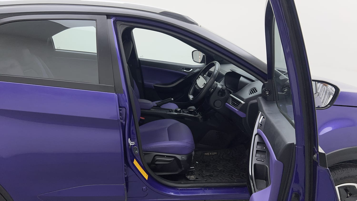 2023 Tata Nexon Fearless Plus S Purple 1.2 Revotron Petrol 7DCA Dual Tone-17