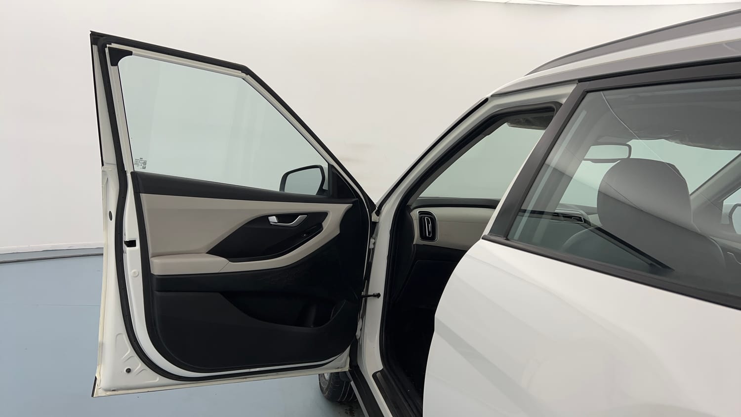Used 2023 Hyundai Creta SX 1.5 Petrol Petrol Manual interior LEFT FRONT DOOR OPEN VIEW