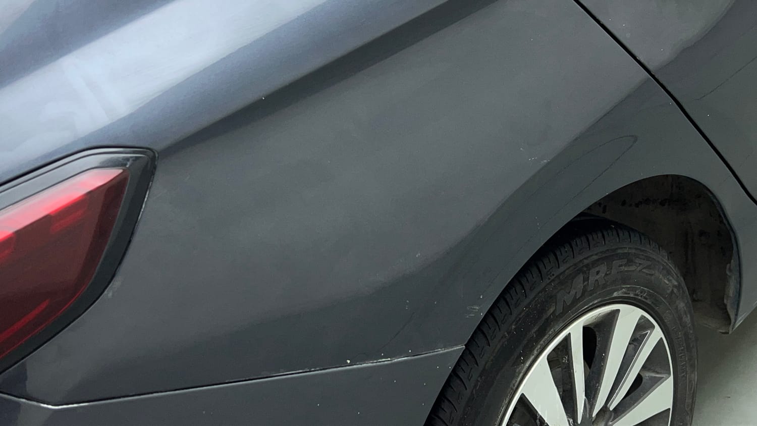 Used 2023 Honda City V Petrol MT Petrol Manual dents MINOR DENT