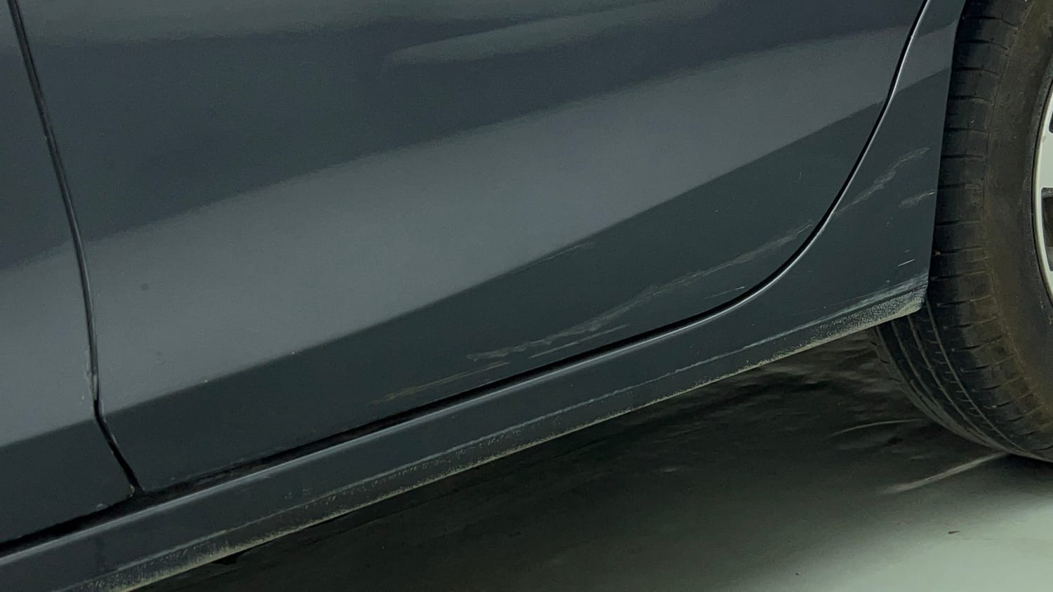 Used 2023 Honda City V Petrol MT Petrol Manual dents MINOR DENT
