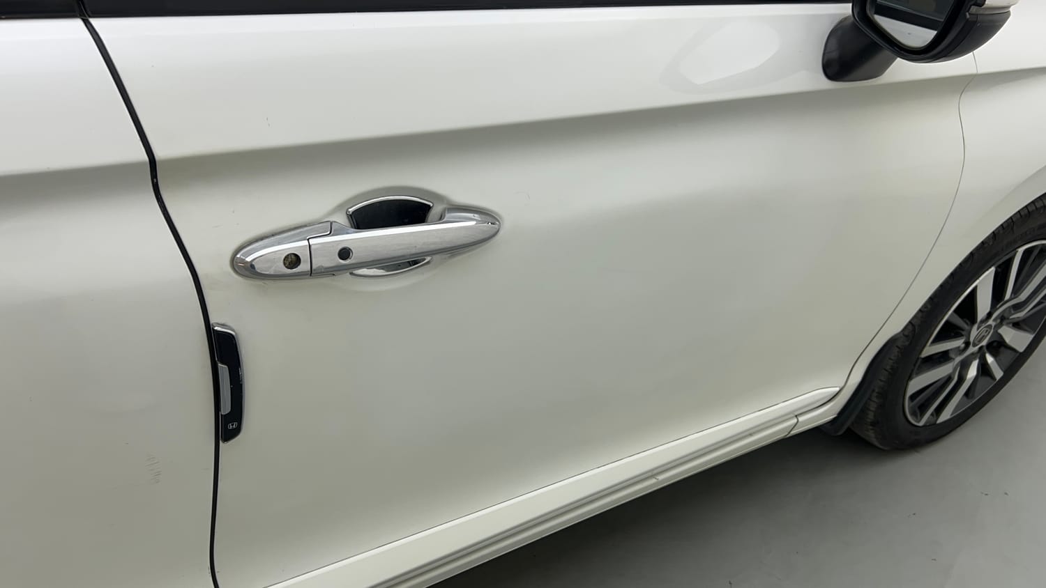 Used 2022 Honda City ZX CVT Petrol Petrol Automatic dents MINOR SCRATCH