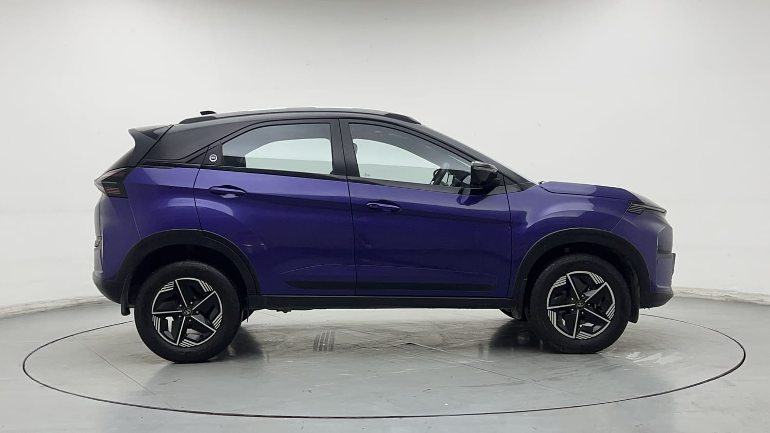 2023 Tata Nexon Fearless Plus S Purple 1.2 Revotron Petrol 7DCA Dual Tone-5
