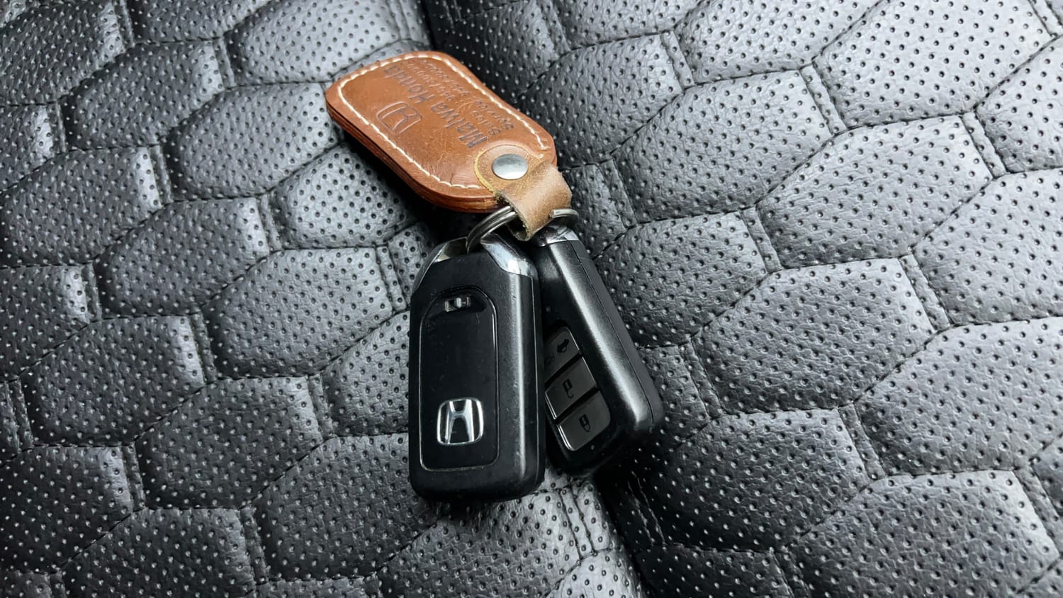 Used 2023 Honda City V Petrol MT Petrol Manual extra CAR KEY VIEW