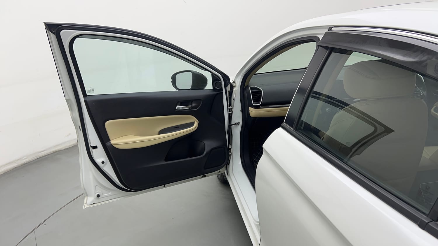 Used 2022 Honda City ZX CVT Petrol Petrol Automatic interior LEFT FRONT DOOR OPEN VIEW