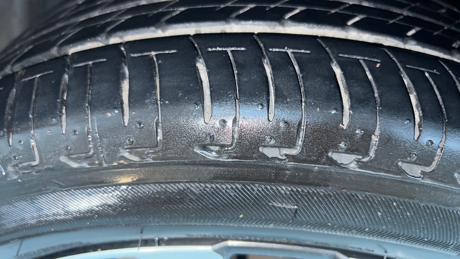 Used 2022 Honda City ZX CVT Petrol Petrol Automatic tyres LEFT FRONT TYRE TREAD VIEW