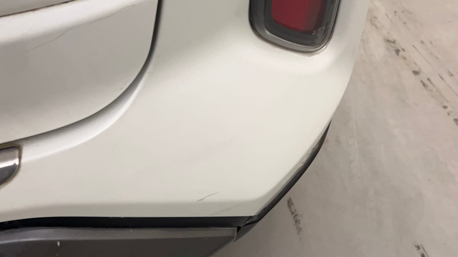 Used 2023 Maruti Suzuki Grand Vitara Zeta Plus Intelligent Hybrid eCVT Hybrid Automatic dents MINOR SCRATCH